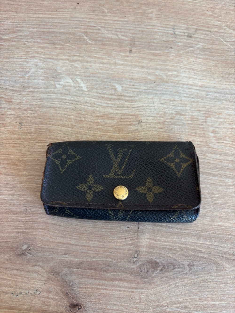 Authentic Louis Vuitton monogram key holder